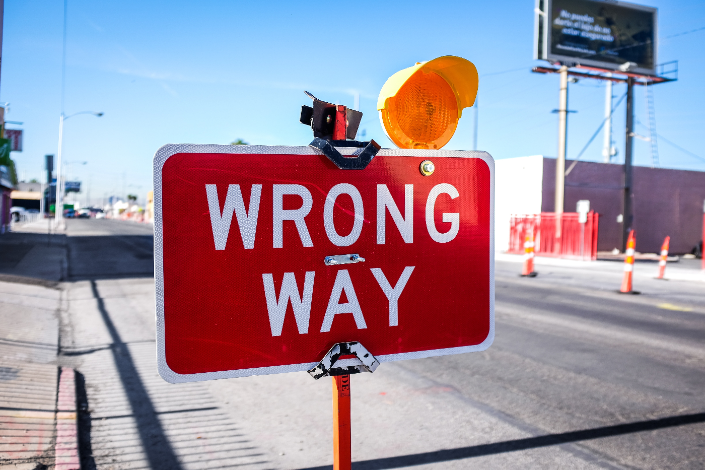 A wrong way sign