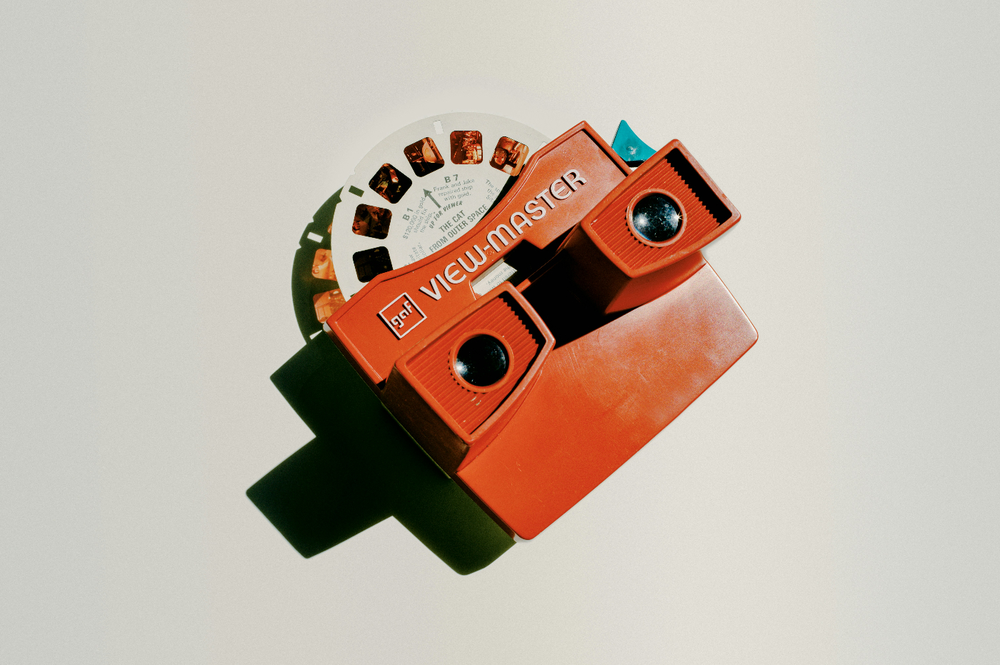 A classic red view master with view disk