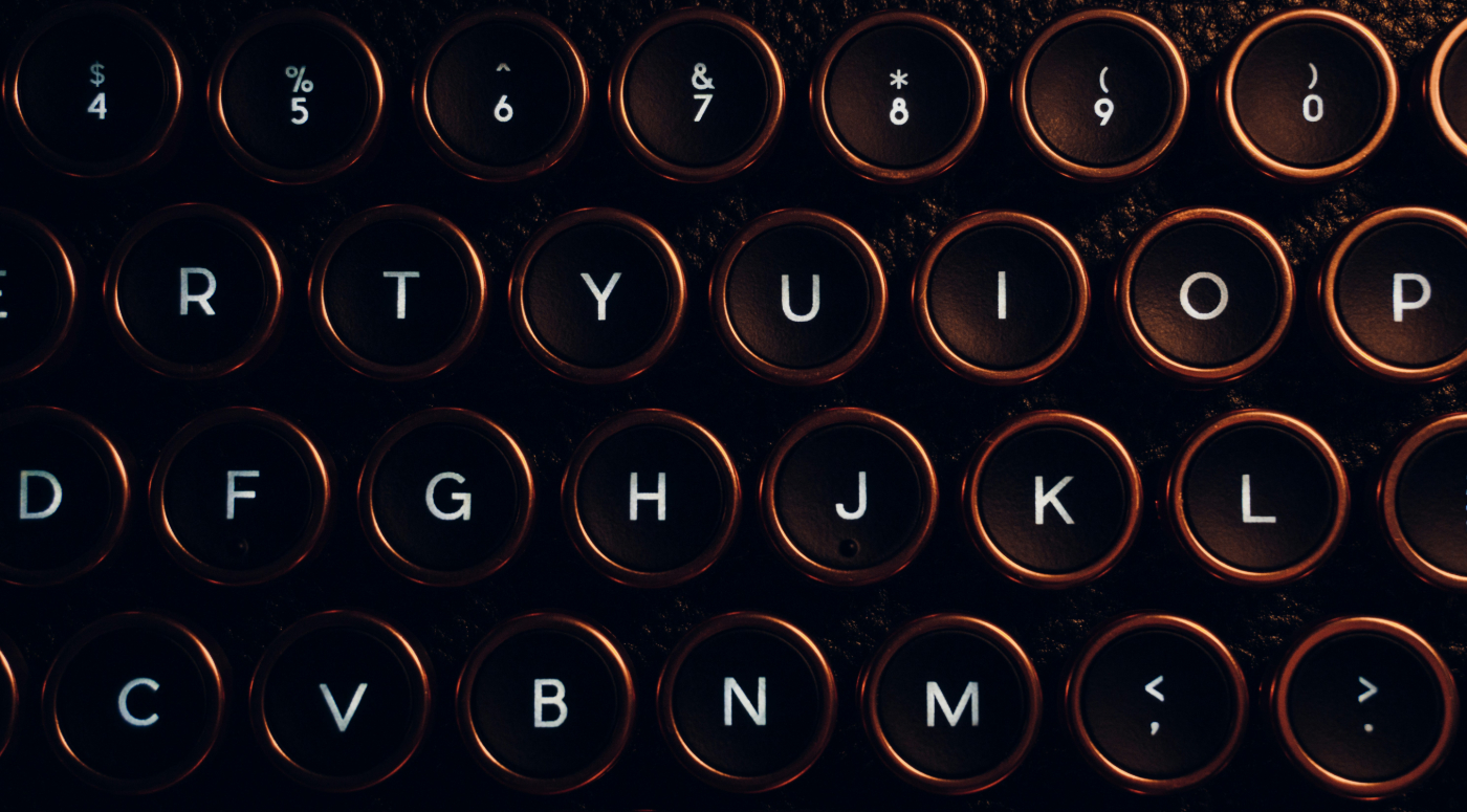 Close up o the round keys of an old typewriter