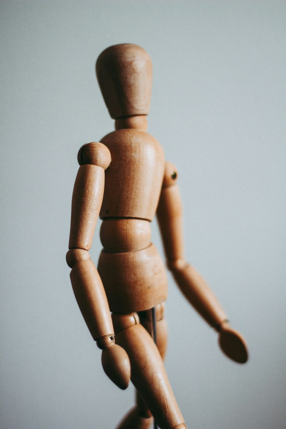 An artist's mannequin